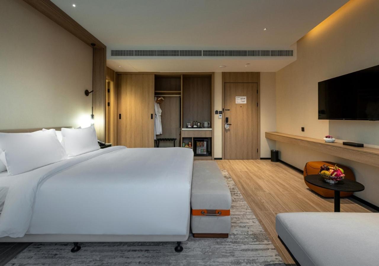 Laya Resort Phuket Island Layan Beach  Buitenkant foto