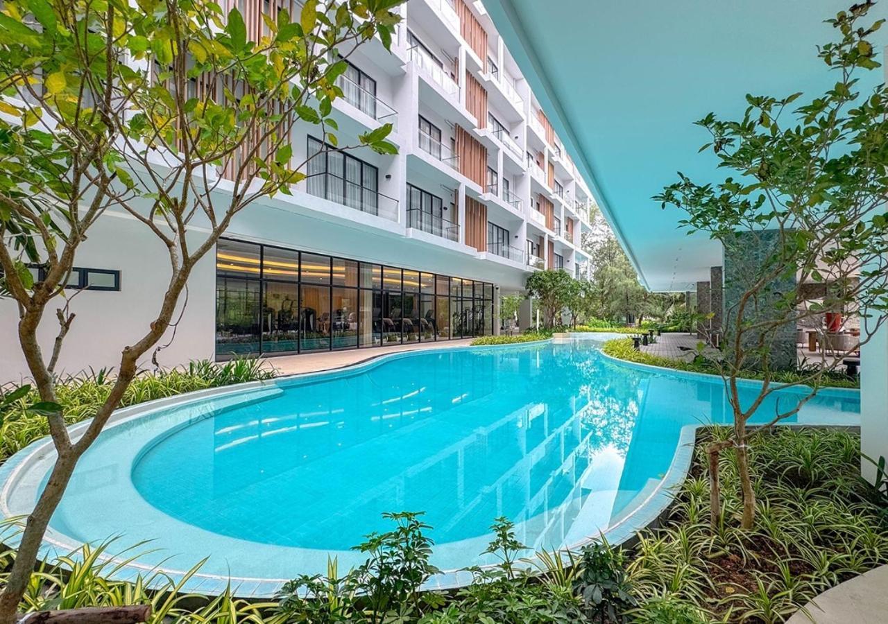 Laya Resort Phuket Island Layan Beach  Buitenkant foto